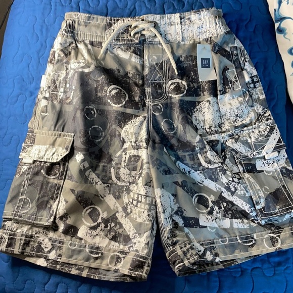 NWT GAP Boys Bathing Suit Size S (6-7) - Picture 2 of 6